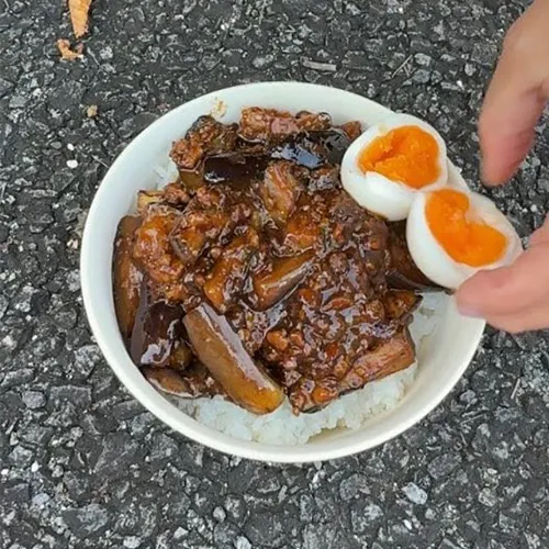 麻婆茄子丼7