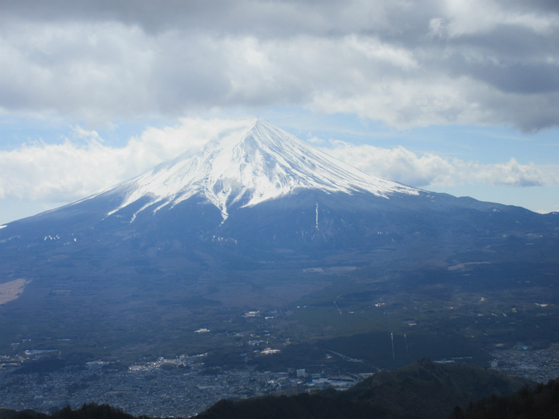 【大丸東京店】富士山の展望が素晴らしい山